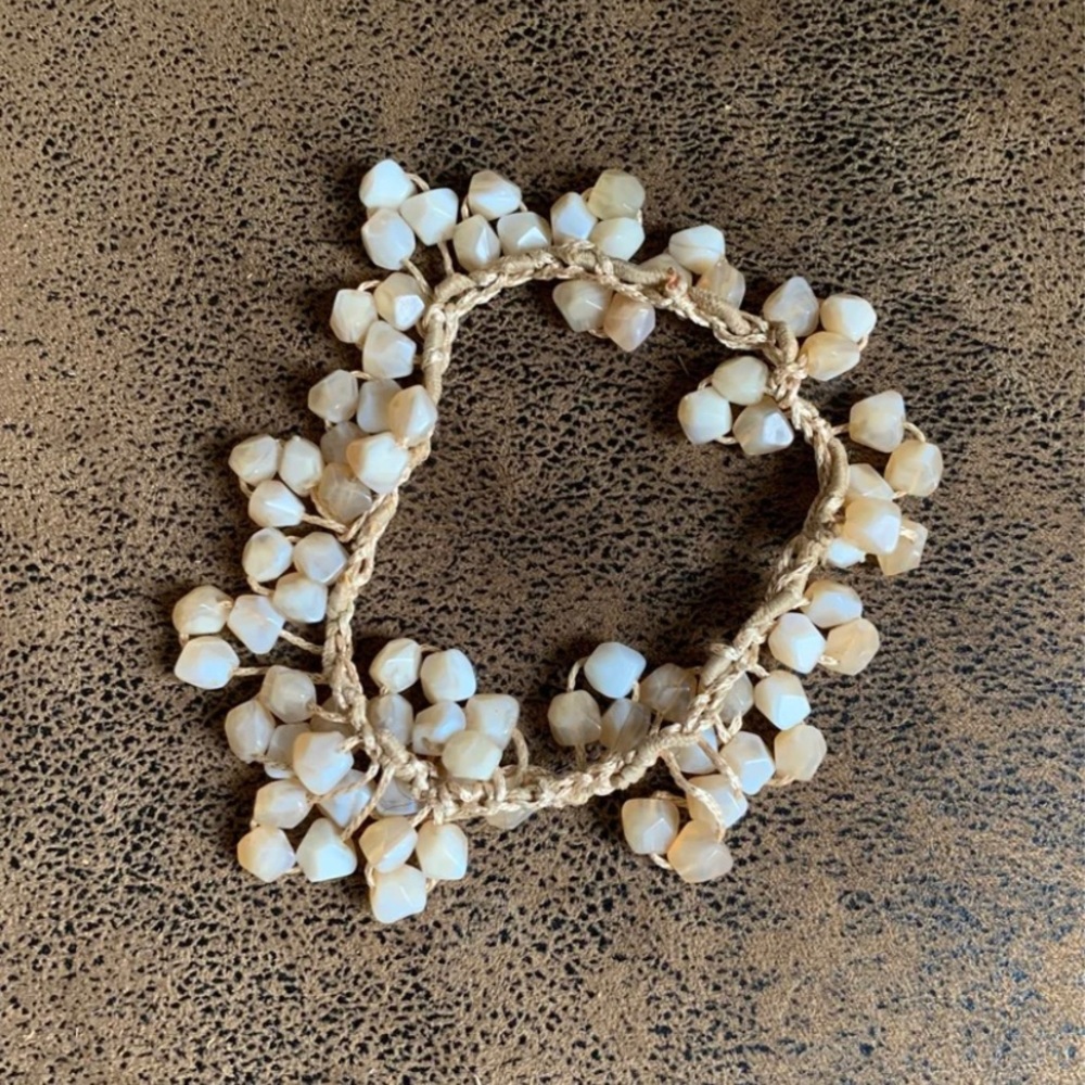 Peach rock/beads hair tie